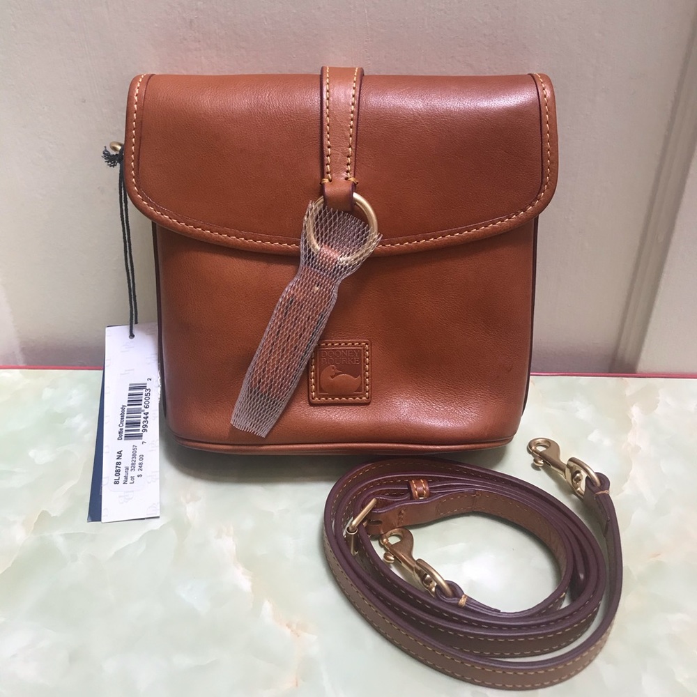 Dooney&Bourke Florentine Dottie Crossbody Natural